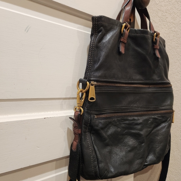 Fossil Explorer Black Leather Purse - Picture 4 of 10